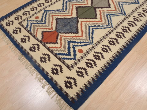 Kilim Beige Flat Woven 47 X 81 Area Rug 100-109336 Image 9