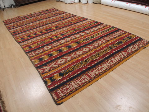 Kilim Red Flat Woven 62 X 132 Area Rug 100-109341 Image 15