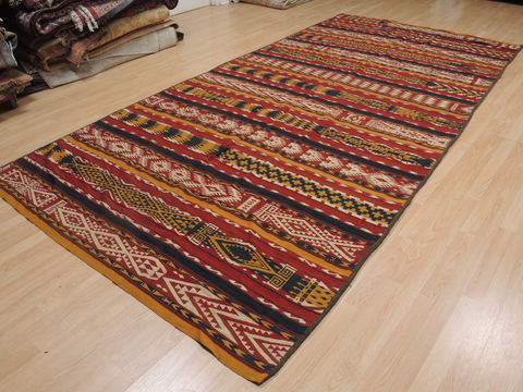 Kilim Red Flat Woven 62 X 132 Area Rug 100-109341 Image 16
