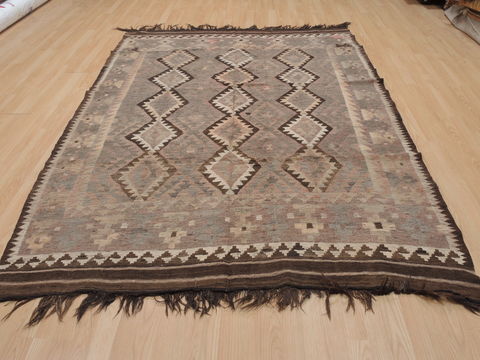 Kilim Brown Flat Woven 63 X 92 Area Rug 100-109348 Image 1