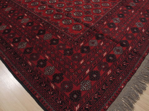 Khan Mohammadi Red Hand Knotted 84 X 111 Area Rug 100-109355 Image 10