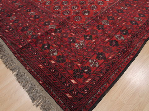Khan Mohammadi Red Hand Knotted 84 X 111 Area Rug 100-109355 Image 8