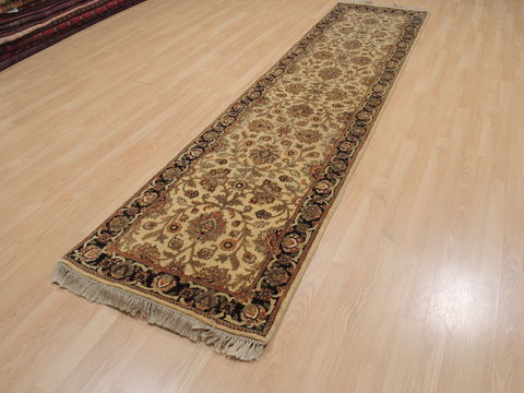 Jaipur Beige Runner Hand Knotted 27 X 105 Area Rug 100-109367 Image 2