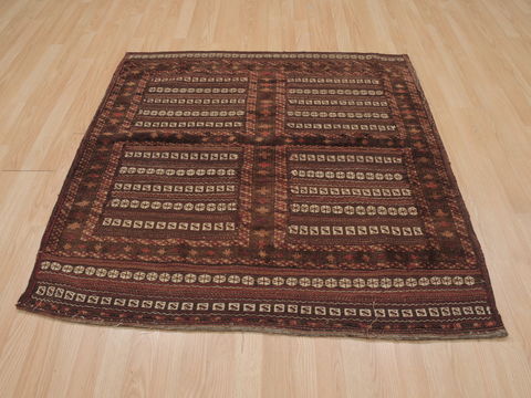 Kilim Brown Square Flat Woven 43 X 46 Area Rug 100-109377 Image 1