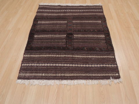 Kilim Brown Hand Knotted 38 X 47 Area Rug 100-109389 Image 3