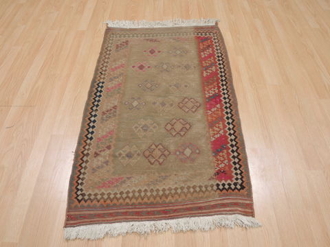 Kilim Green Hand Knotted 27 X 44 Area Rug 100-109390 Image 1