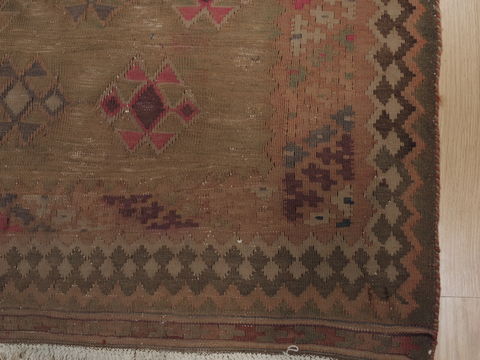 Kilim Green Hand Knotted 27 X 44 Area Rug 100-109390 Image 7