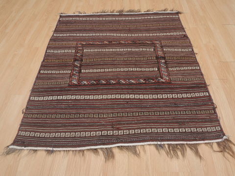 Kilim Brown Hand Knotted 41 X 49 Area Rug 100-109409 Image 4