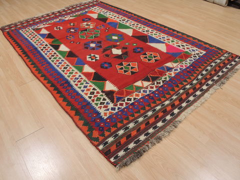 Kilim Red Hand Knotted 53 X 81 Area Rug 100-109417 Image 3