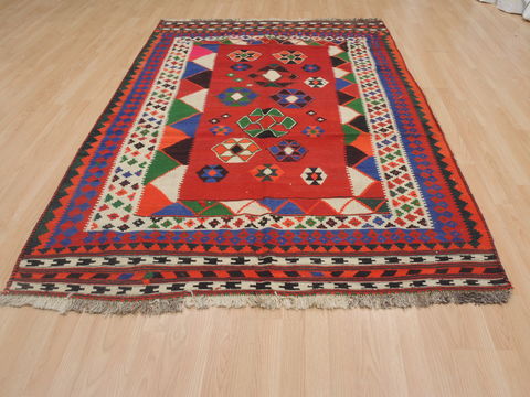 Kilim Red Hand Knotted 53 X 81 Area Rug 100-109417 Image 4