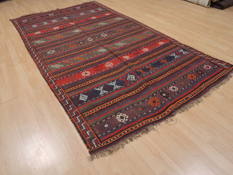 Kilim Red Flat Woven 411 X 94 Area Rug 100-109427 Image 3