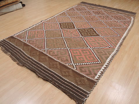 Kilim Beige Flat Woven 511 X 102 Area Rug 100-109428 Image 2