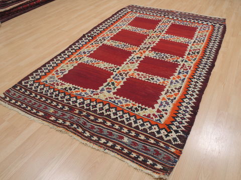 Kilim Red Hand Knotted 51 X 86 Area Rug 100-109467 Image 2