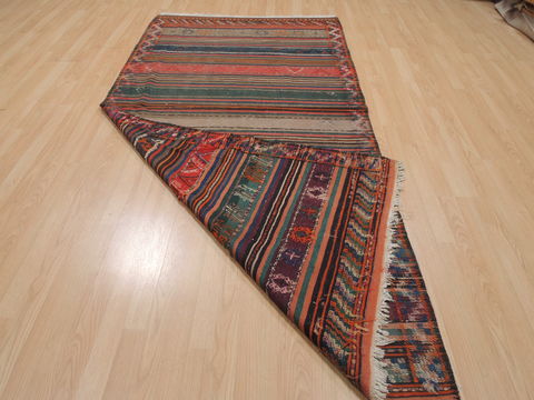Kilim Red Hand Knotted 42 X 81 Area Rug 100-109470 Image 12