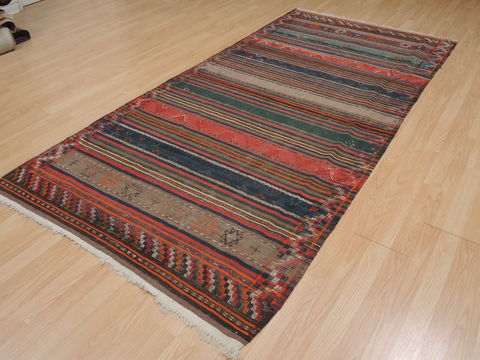 Kilim Red Hand Knotted 42 X 81 Area Rug 100-109470 Image 5