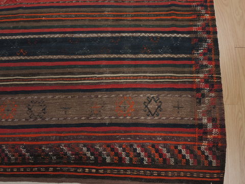 Kilim Red Hand Knotted 42 X 81 Area Rug 100-109470 Image 8