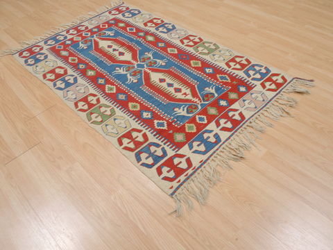 Kilim Red Flat Woven 36 X 52 Area Rug 100-109480 Image 3
