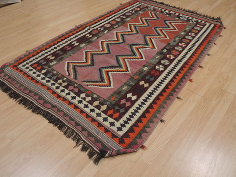 Kilim Red Flat Woven 45 X 74 Area Rug 100-109503 Image 3