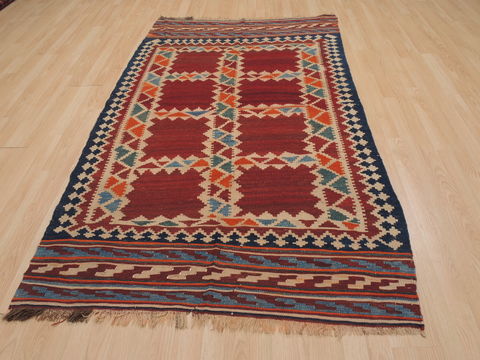 Kilim Red Flat Woven 42 X 74 Area Rug 100-109507 Image 13