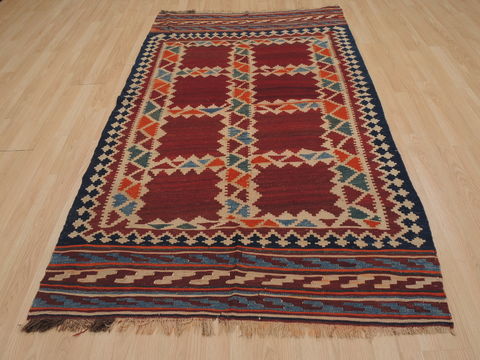 Kilim Red Flat Woven 42 X 74 Area Rug 100-109507 Image 2