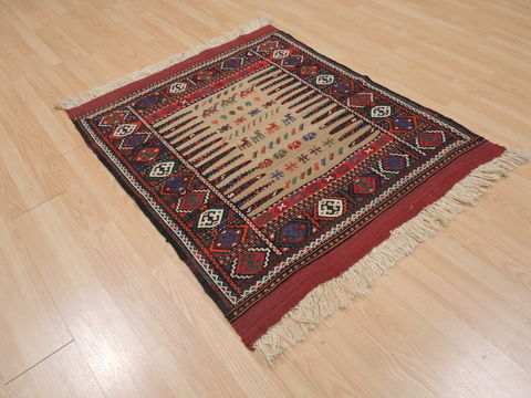 Kilim Red Square Hand Knotted 36 X 43 Area Rug 100-109508 Image 3