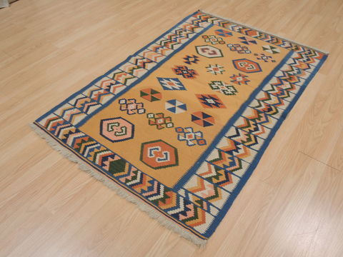 Kilim Beige Flat Woven 39 X 52  Area Rug 253-109512 Image 4