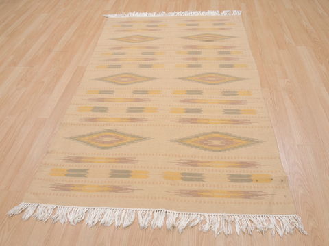 Kilim Beige Flat Woven 40 X 61 Area Rug 100-109522 Image 14