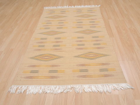 Kilim Beige Flat Woven 40 X 61 Area Rug 100-109522 Image 3