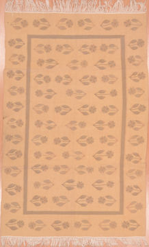 Kilim Beige Flat Woven 4'0" X 6'1"  Area Rug 100-109523