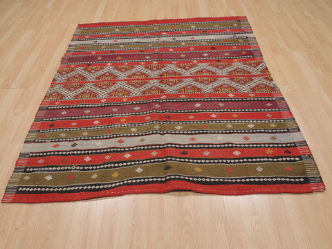 Kilim Red Flat Woven 48 X 56 Area Rug 100-109532 Image 1