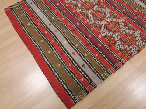 Kilim Red Flat Woven 48 X 56 Area Rug 100-109532 Image 5