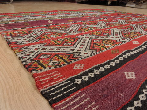 Kilim Red Flat Woven 48 X 56 Area Rug 100-109532 Image 6