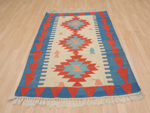 Kilim Red Flat Woven 38 X 54 Area Rug 100-109536 Image 3