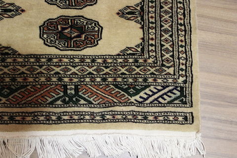 Bokhara Beige Runner Hand Knotted 21 X 59 Area Rug 155-109542 Image 4
