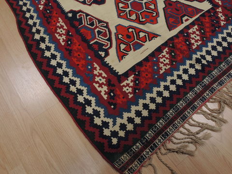Kilim White Flat Woven 40 X 80 Area Rug 100-109598 Image 4