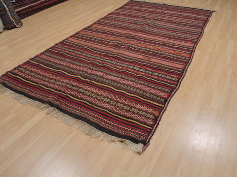 Kilim Red Runner Flat Woven 52 X 102 Area Rug 100-109606 Image 2