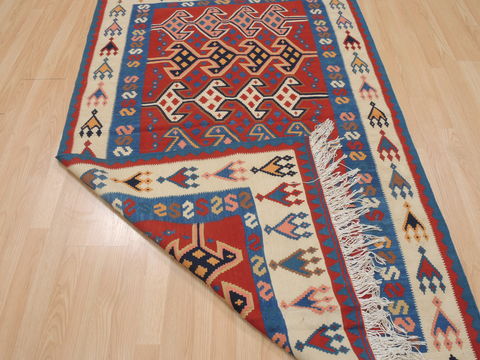 Kilim Red Flat Woven 40 X 68 Area Rug 100-109613 Image 5