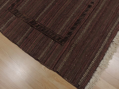 Kilim Brown Flat Woven 42 X 47 Area Rug 100-109619 Image 3