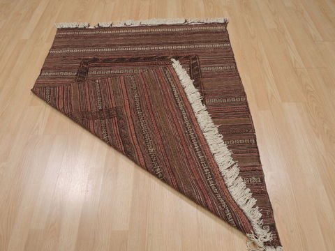 Kilim Brown Flat Woven 42 X 47 Area Rug 100-109619 Image 5