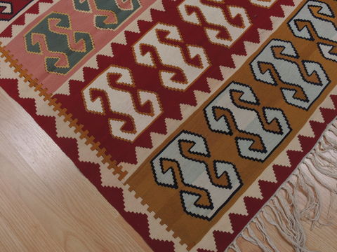 Kilim Red Flat Woven 36 X 59 Area Rug 100-109621 Image 4