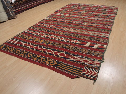 Kilim Red Flat Woven 63 X 120 Area Rug 100-109636 Image 1