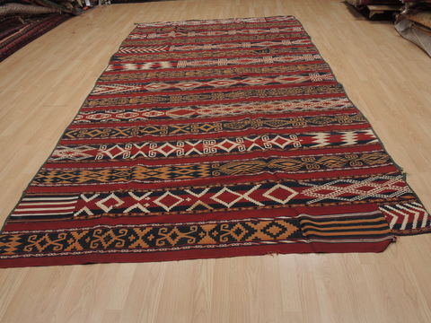Kilim Red Flat Woven 63 X 120 Area Rug 100-109636 Image 2