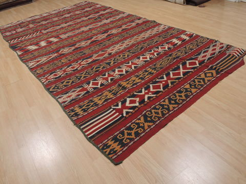 Kilim Red Flat Woven 63 X 120 Area Rug 100-109636 Image 3
