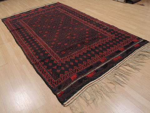 Kilim Red Flat Woven 52 X 90 Area Rug 100-109638 Image 2