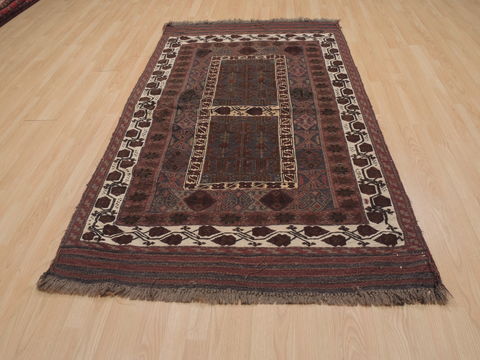 Kilim Red Flat Woven 43 X 75 Area Rug 100-109648 Image 1
