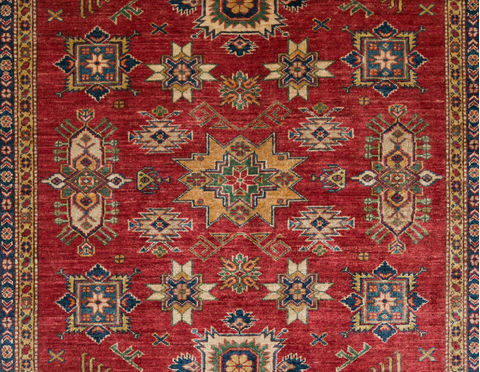 Kazak Red Hand Knotted 60 X 96 Area Rug 700-109668 Image 1