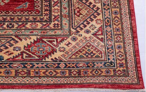 Kazak Red Hand Knotted 76 X 105  Area Rug 700-109669 Image 4