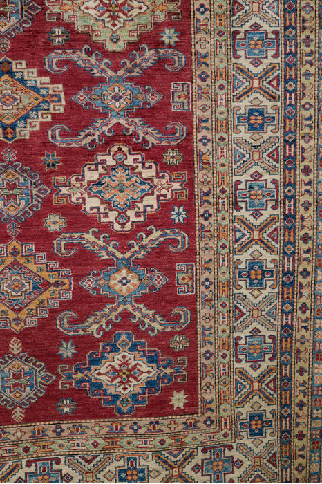 Kazak Red Hand Knotted 80 X 102 Area Rug 700-109673 Image 1