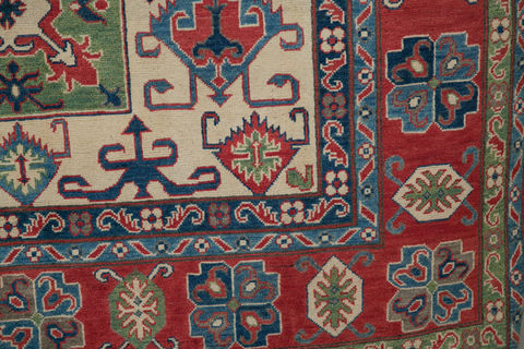 Kazak Beige Hand Knotted 67 X 101 Area Rug 700-109683 Image 2