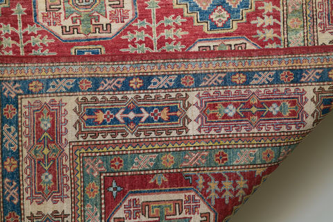 Kazak Red Hand Knotted 56 X 84  Area Rug 700-109721 Image 1